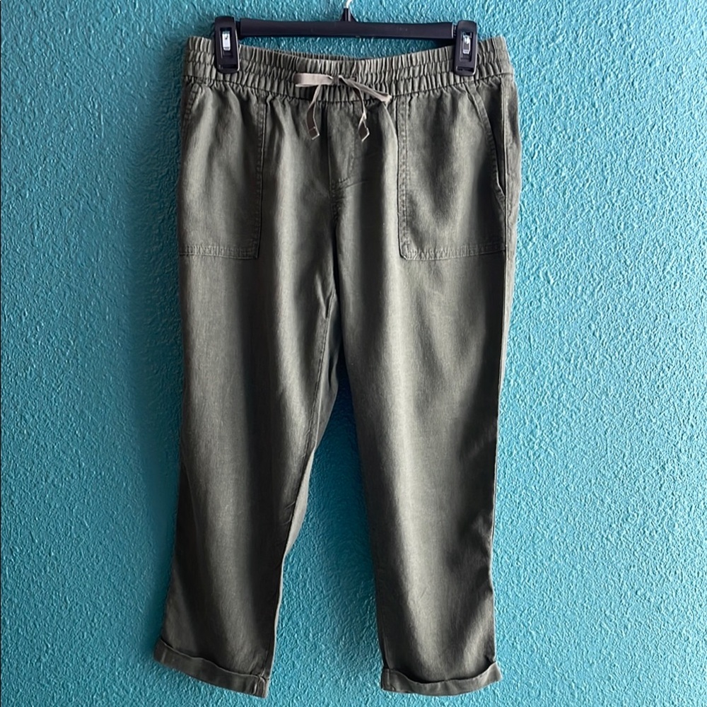 Old Navy Men's Olive Joggers